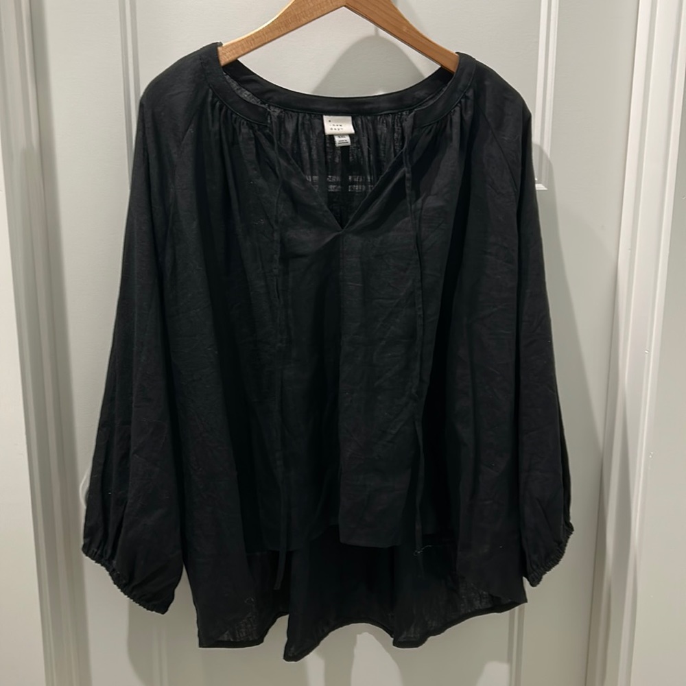 A new day brand lightweight long sleeve black blouse